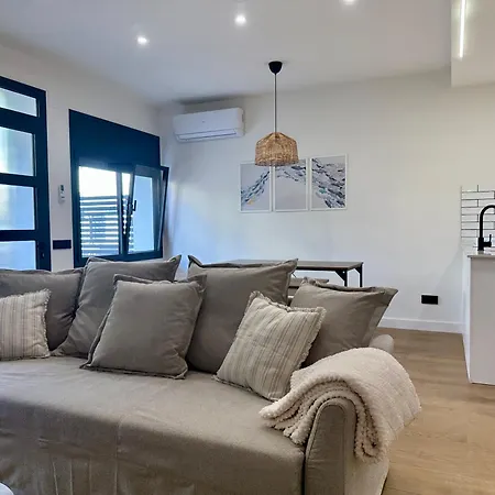 Hauzify I Balmes Apartment Calella